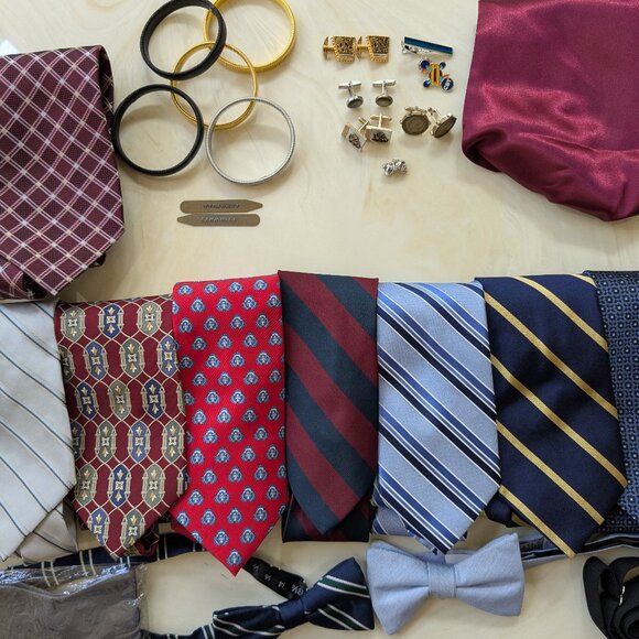 Menswear Accessories Bundle Isaia Brooks Brothers Ties Pocket Squares Cufflinks - Picture 4 of 15